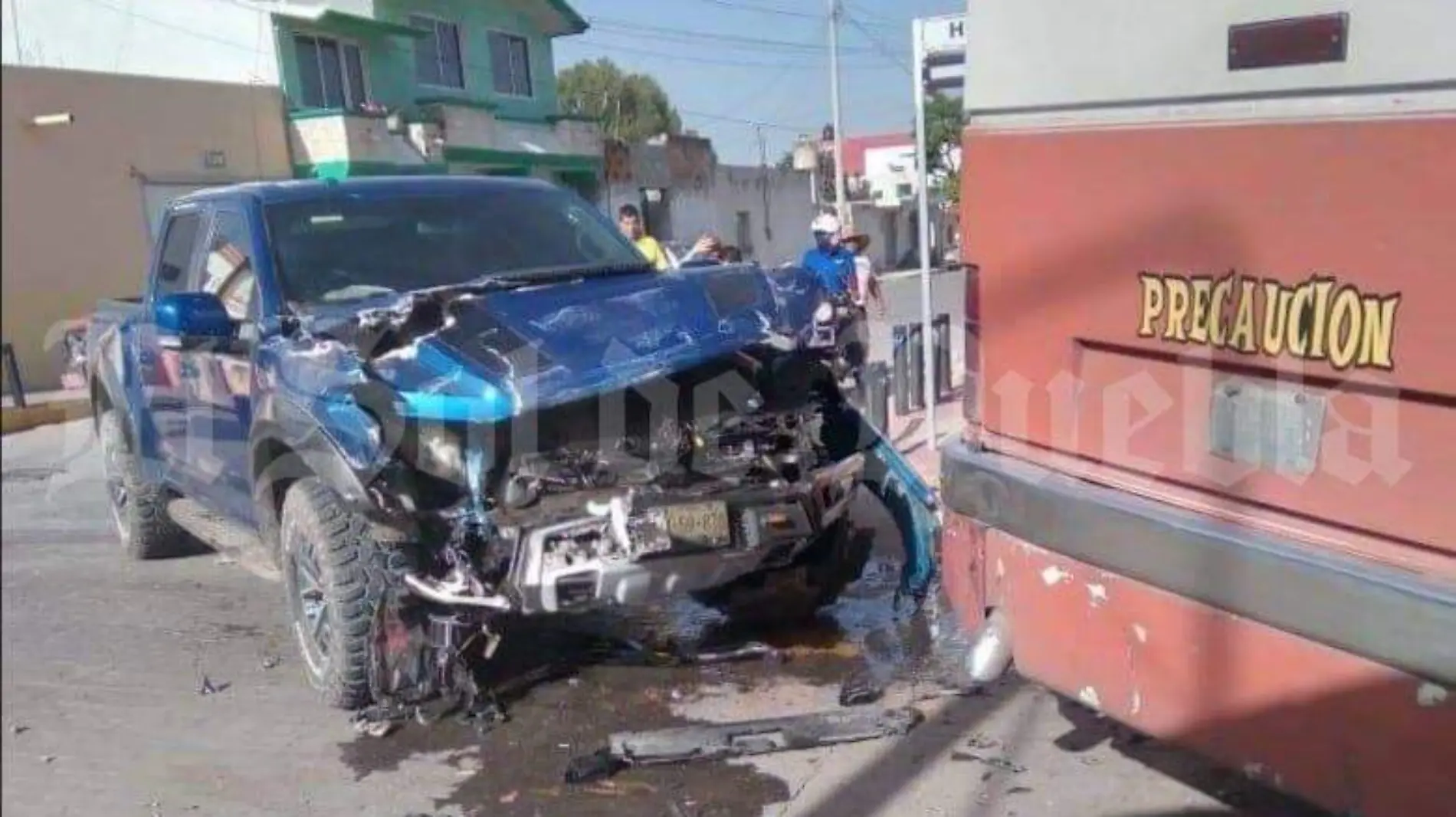 Choque transporte público Tepeaca